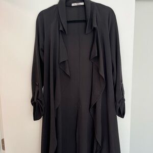 Women’s flowy belted jacket